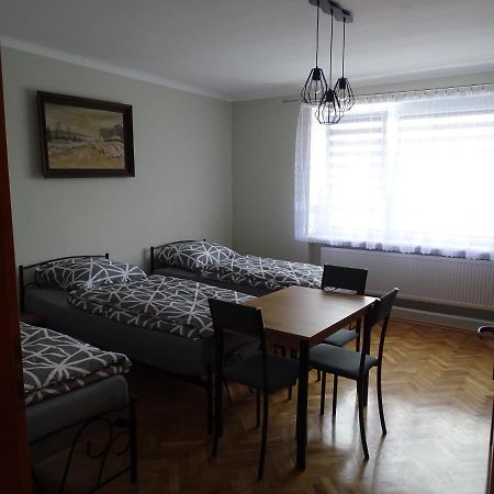 Mieszkania Pracowniczo-Turystyczne Zelazna  Extérieur photo